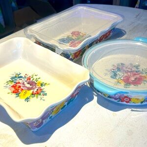 Pioneer Woman Bakeware